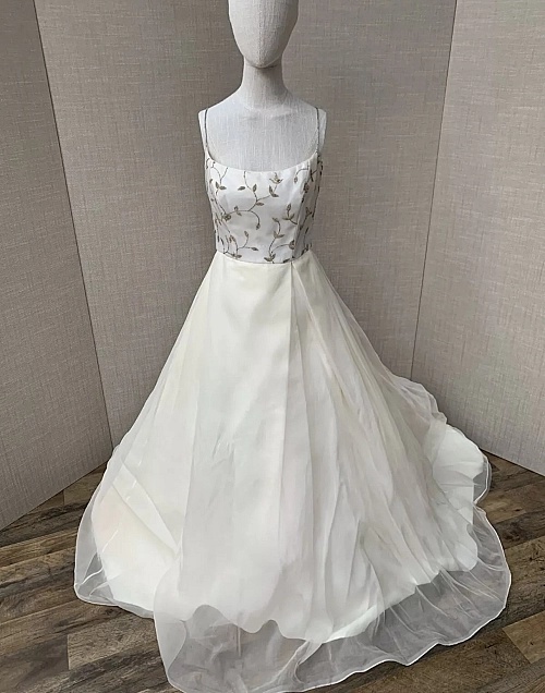 Givenchy bridal Ballgown | WeddingGown.com